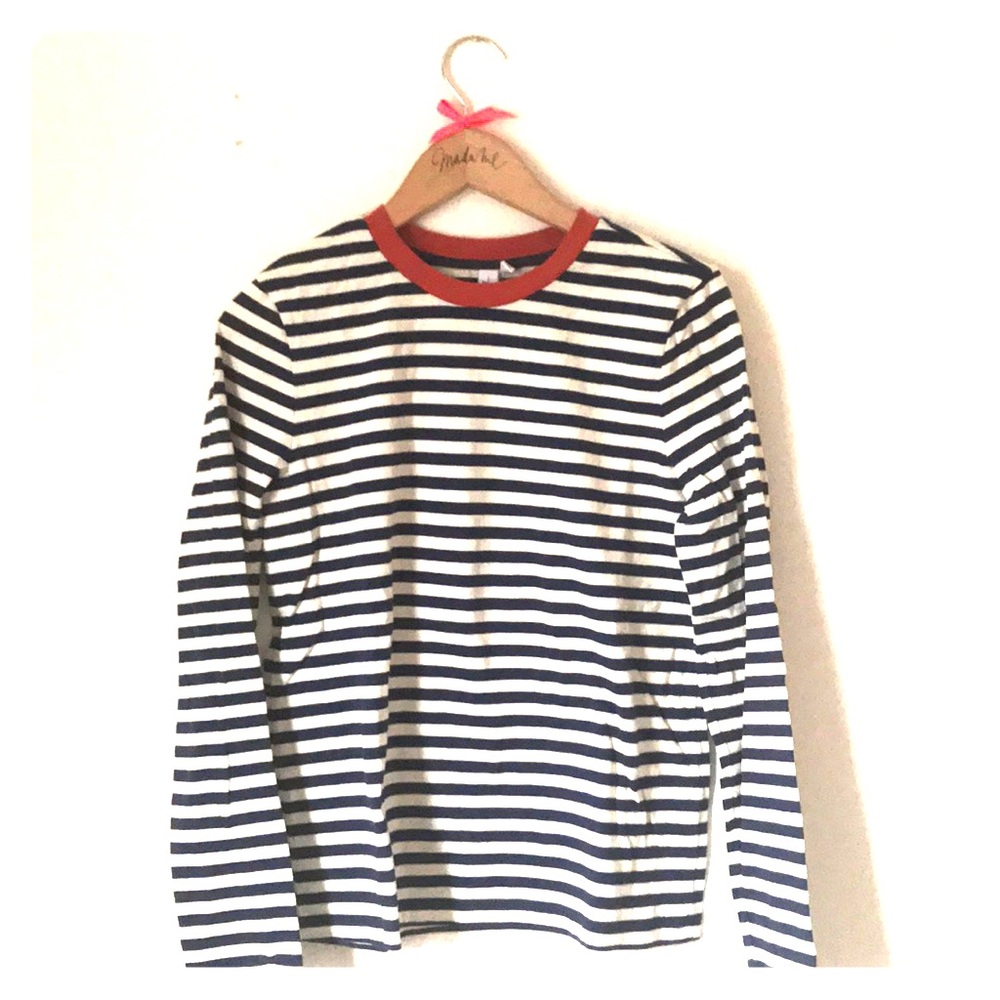 Navy striped tee-shirt